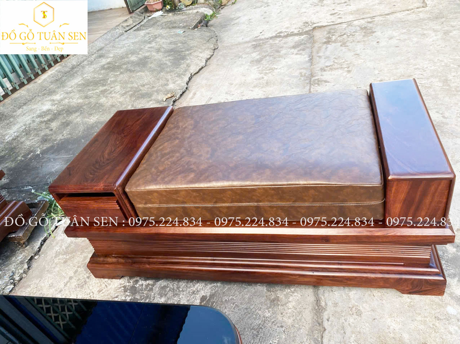 Vẻ đẹp Bộ sofa gỗ hương chân pháo